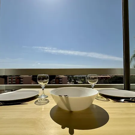 T2 Avec Piscine, Parking, Proche Des Plages