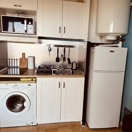 T2 Avec Piscine, Parking, Proche Des Plages Sète